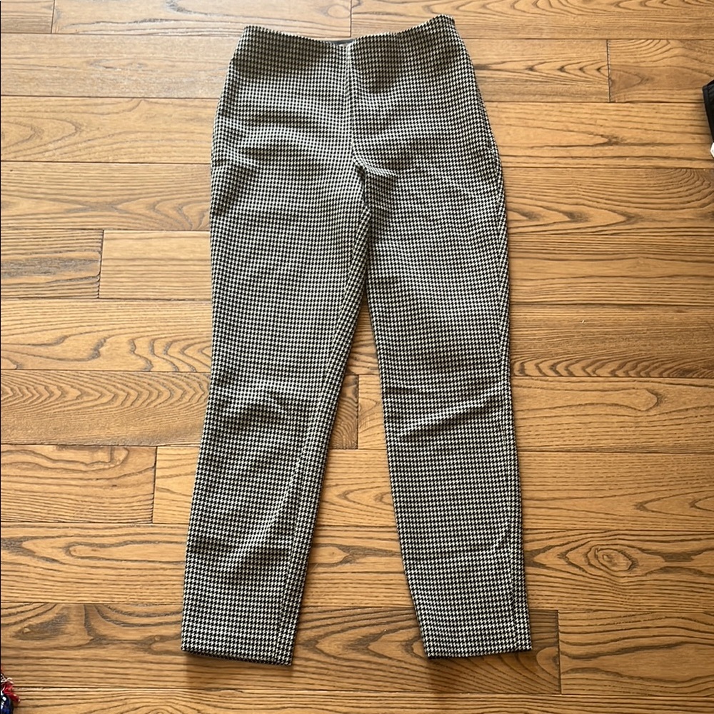 H&M Black and White Checkered Ankle Pants